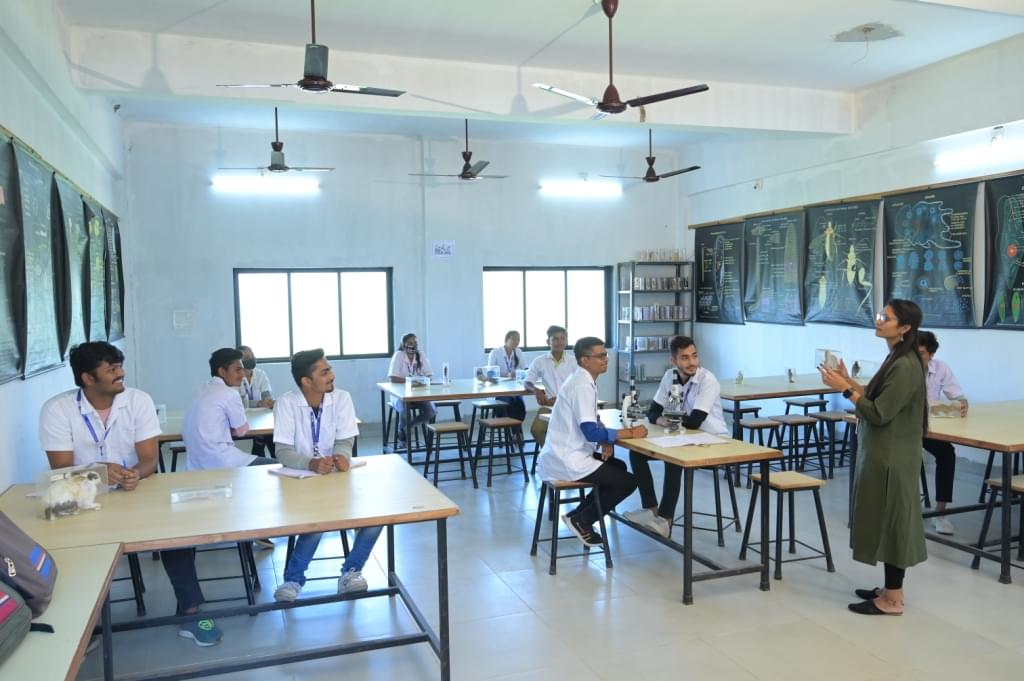 Sardar Patel Education Campus Anand Labs photo 12